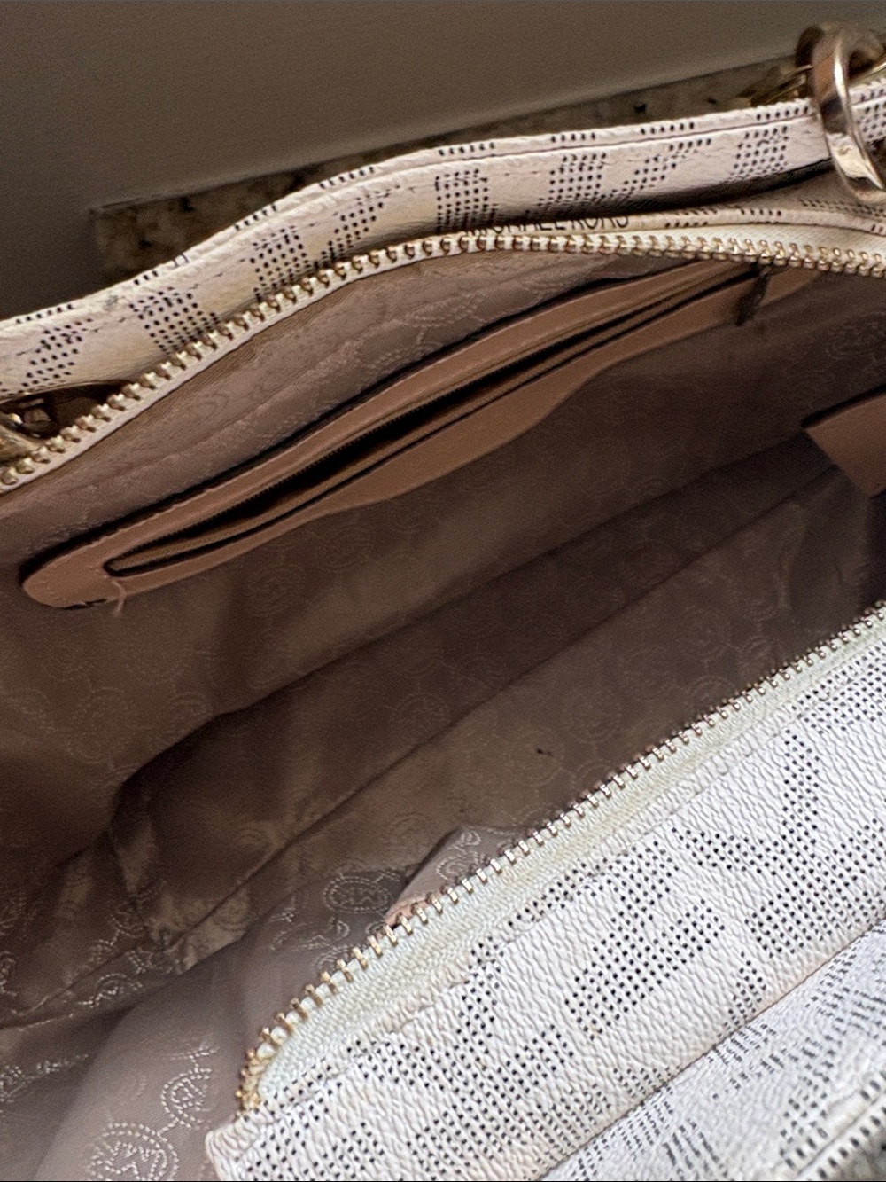 Michael Kors Signature Logo Tote in Beige and Gold - Picture 3 of 3
